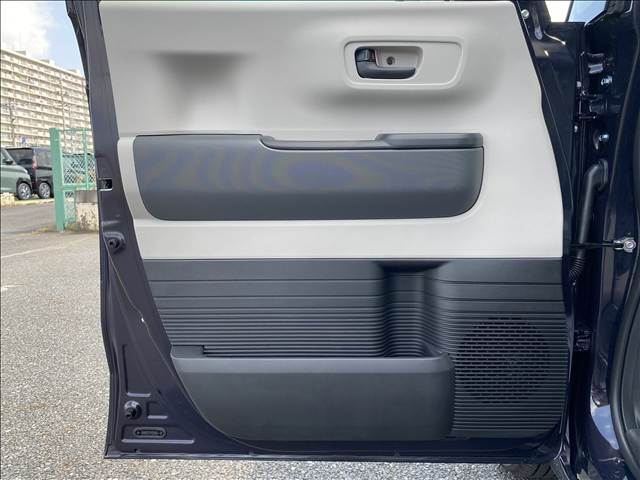 ★★★新車購入時にかかる重量税や自動車税はナンバー登録時にディーラーが支払い済です。税金を節約できます！★★★