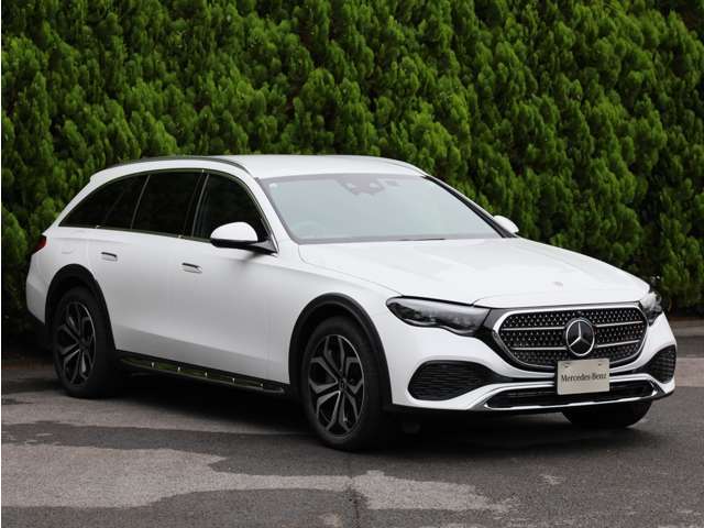 認定中古車2年保証　：お近くのメルセデス・ベンツのディラーのサービス工場で保証整備、メンテナンス可能です。遠方のお客様も安心してお乗り頂けます！