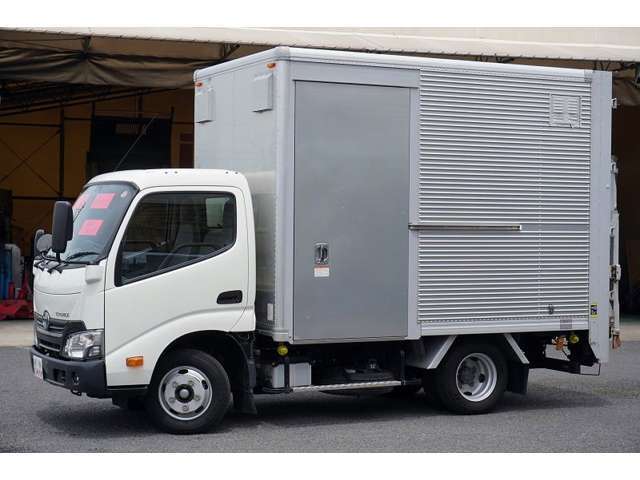 やと トヨタ トヨエース 10尺 アルミバン 2トン積 サイドドア 2019年