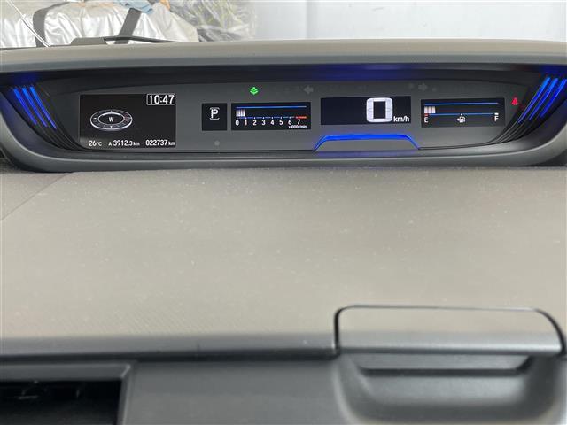 【スピードメーター】メーターがシンプルで見やすく運転しやすいですね！