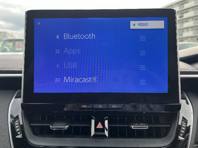 サービス工場完備でアフターも安心♪　資格を持った優秀なメカニックがまごころ込めて整備致します！！安心してカーライフをお楽しみ下さい♪　車検も安い！！安心♪のチューブ坂戸店にお任せ下さい！！
