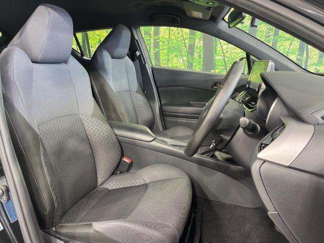 ドライバーによって運転しやすいポジションは異なり、あの車はどうなのか不安なこともありますよね。気になるお車は店頭で乗り込んでご確認いただけます♪