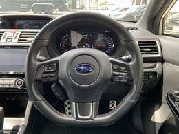 4WD☆改良後期モデル☆純正8インチナビ☆バックカメラ☆Bluetooth再生☆追従クルーズ☆LEDオートライト＆フォグ☆ヒーター付電動シート☆ETC☆パドルシフト☆走行4.3万K☆試乗予約受付中☆