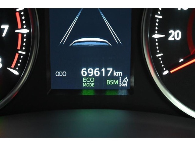 走行距離： 69，617km（撮影時）　　ご来店時や納車時には展示の移動や整備などで、若干 距離が進んでいる場合がございます。