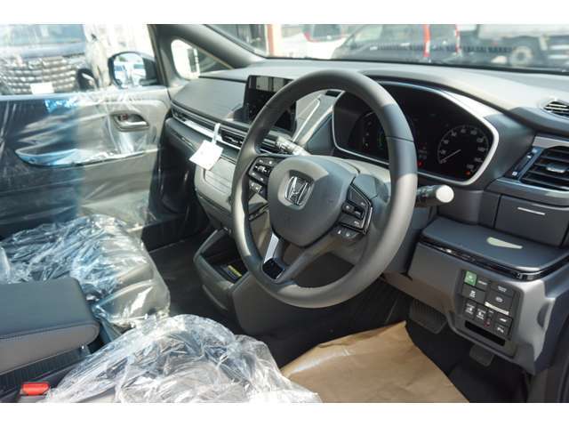 女性の方でも簡単に運転できるように設計されておりますので安心してお乗り頂けます♪