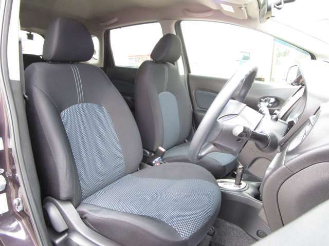 新車も販売致します。自動車保険はもちろん、火災保険、傷害保険もおまかせ下さい！