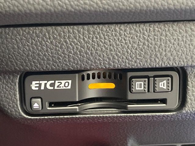 【ETC】高速道路の料金所をストレスなく通過！話題のスポットやサービスエリアに多い「スマートIC」利用時は必須のアイテムです。当店でセットアップを実施、ご納車当日からすぐにご利用いただけます！