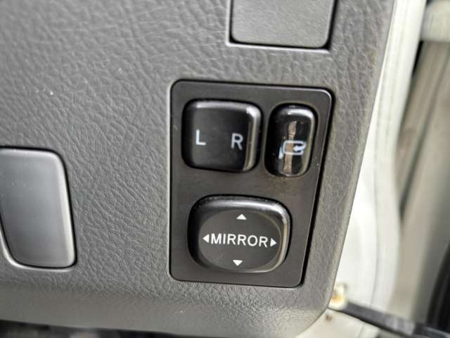 電動格納ミラー！