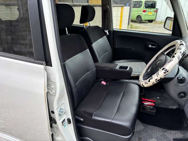 綺麗なフロントシートです♪