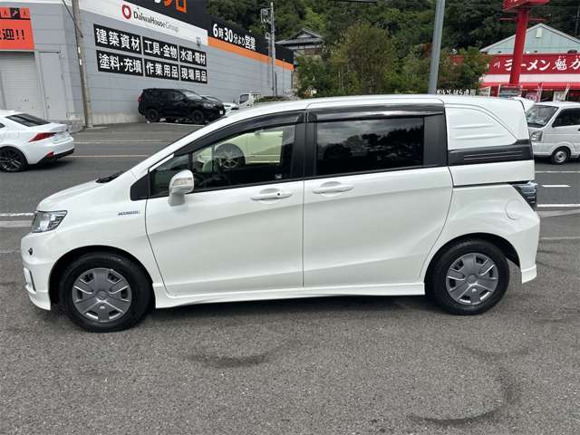 ☆丁度いいサイズで乗りやすく人気のお車です。横浜市栄区展示場株式会社ファーストガレージM