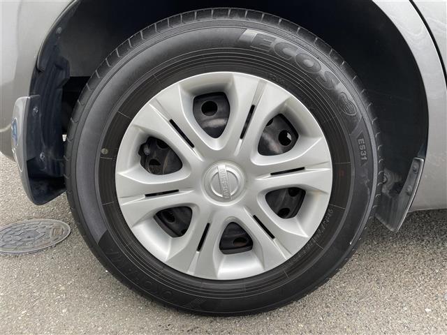 気になる車はすぐにお問い合わせください！画面右側の0066から始まる無料ダイヤルからお問い合わせ下さい！専門スタッフがお車のご質問にお答えいたします！
