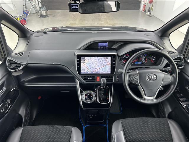 【インパネ全体】全方位で視界が広く、高い目線で運転もしやすいです！