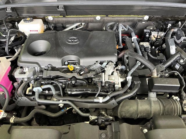 親切・丁寧な専門メカニックスタッフが応対！・車検・点検整備・事故等の修理などアフターサービスも安心。お車のカスタマイズもネクステージのサービススタッフまでご相談ください！