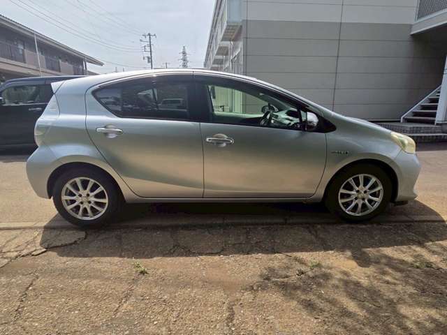 安心の第三者機関の車両品質書付！専門の第三者機関に査定を依頼！修復歴の有無や走行距離チェック等もしっかり判別致します！基本的に当社では修復歴のある車両は取り扱い致しませんので御安心下さいませ。