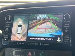 【マルチアラウンドモニター】専用のカメラにより、上から見下ろしたような視点で360度クルマの周囲を確認することができます☆死角部分も確認しやすく、狭い場所での切り返しや駐車もスムーズに行えます。