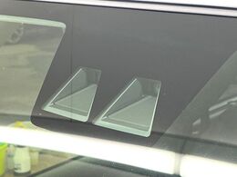 【スマートアシスト】走行中に前方の車両等を認識し、衝突しそうな時は警報とブレーキで衝突回避と被害軽減をアシスト。より安全にドライブをお楽しみいただけます。