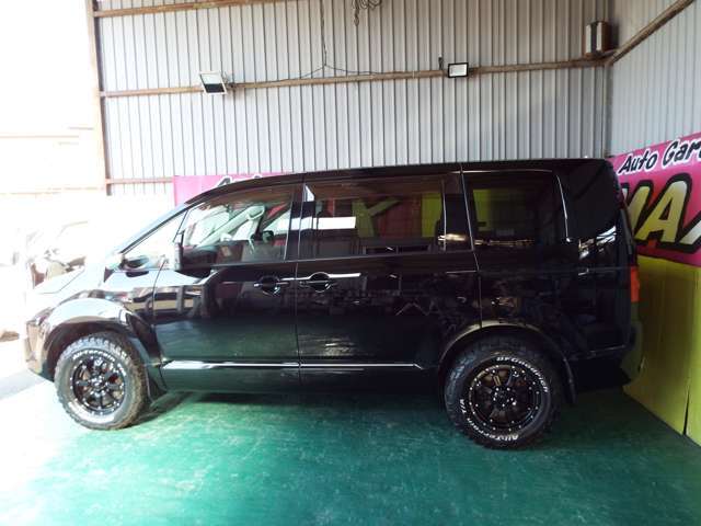 傷やへこみ等チェックしてから店頭に並べております！納車後の不安が無いように傷の有無や状態等正直にお話し、ご納得していただいて契約していただいております！