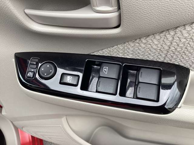 お問い合わせは0436-42-1160まで、お気軽にどうぞ♪千葉日産は水曜日が定休日となりますが、10時から18時まで営業しております。火曜日も連休の場合もございますので、ご留意くださいませ。