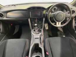 グループ総在庫数約30，000台！！全国の系列店からメーカー・車種問わずご紹介出来るので、あなたにピッタリのお車が見つかるはずです♪まずはお問い合わせ下さい☆