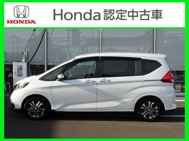 ●新車登録…令和2年11月　●3万6千キロ　●車検…令和7年11月　●1500cc　●ガソリン車　●5人乗り　●プラチナホワイトパール　●1年保証付