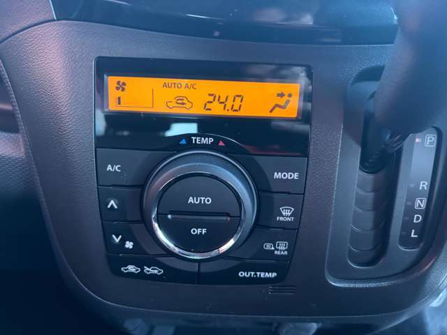 当社在庫のお車は【年式】【距離】【装備】【グレード】の条件で検索をかけていただければ、どのお車もお値打ちだと自信を持っております！！