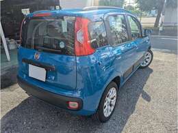 ハッチバックなので荷物など載せやすいです