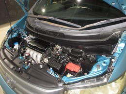 内装、外装、エンジンルームの隅ずみまでクリーニングを実施してお渡しします！　プロが仕上げをしましたからピッカピカですよ～！点検整備もきっちり実施いたします。