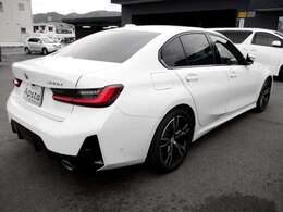 アピスタは、トヨタ系ディーラー『ネッツトヨタ広島』の中古車部門が独立して、グループ内別法人として設立された広島県内に6拠店を構える中古車販売会社です。