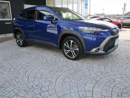 全国のトヨタディーラーにて保証が受けられるロングラン保証が1年間無料でつきます。別途費用にて3年間まで延長できます。