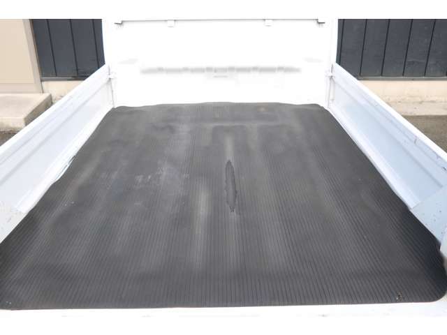 唯一無二の中古車です。ごゆっくりご納得のいくまで見比べ、比較ご検討下さい。お車の状態や、保証、ご購入後のアフター等、ご遠慮なくお気軽にご相談下さい。