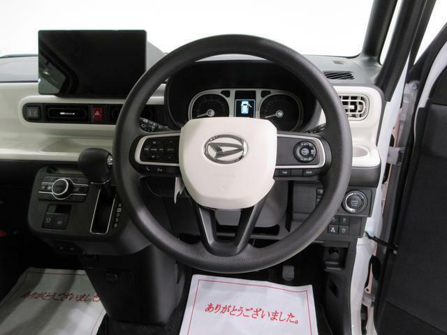 中古車は一物一価、同じようなお車でも、整備状況、外内装の状態など様々です。