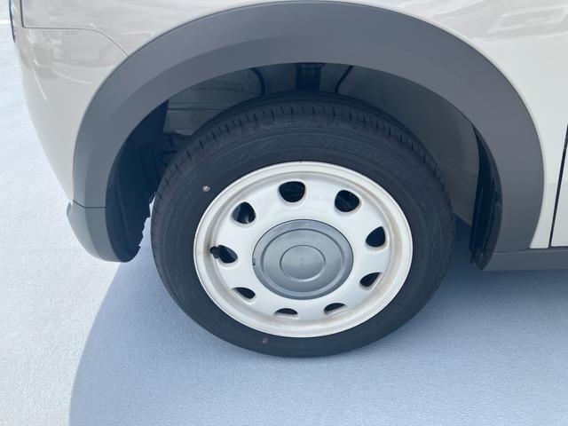 フットワークの軽い、運転ラクラクの足回り。タイヤの溝も、まだまだ！くわしくはスタッフへ。