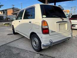 ◆4WD◆キーレス◆ABS◆運転席エアバッグ◆助手席エアバッグ◆CD◆エアコン◆パワステ◆パワーウィンドウ◆右ハンドル