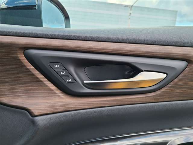 2人までシートポジションを記憶してくれます！