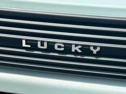 女子デザイナーさんがデザインしたシンプルかつおしゃれで遊び心のあるデザイン。