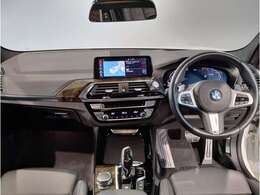☆センターパネルを運転席側に僅かに傾けたBMW独特のインパネ☆【駆け抜ける歓び】はここからもスタートしております☆