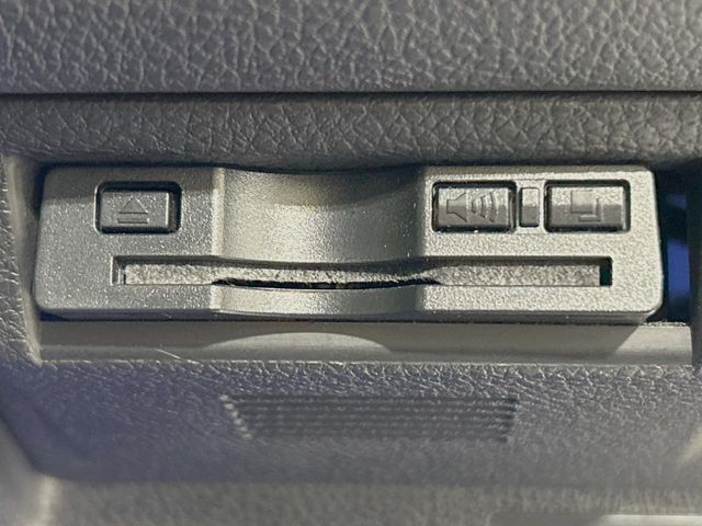 【ETC】高速道路の料金所をストレスなく通過！話題のスポットやサービスエリアに多い「スマートIC」利用時は必須のアイテムです。当店でセットアップを実施、ご納車当日からすぐにご利用いただけます！