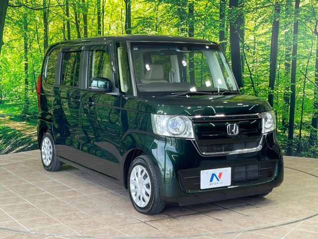 大好評のボディコーティング「弾スプラッシュコート」もご納車までに施工可能。通常のガラスコートと異なる、耐久年数6年の無機質ガラスコーティングが、ボディをキレイな状態に保ってくれます。