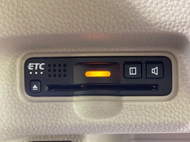 【ETC】高速道路の料金所をストレスなく通過！話題のスポットやサービスエリアに多い「スマートIC」利用時は必須のアイテムです。当店でセットアップを実施、ご納車当日からすぐにご利用いただけます！