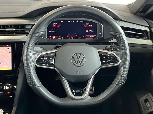 ぜひ厳選したドイツプレミアムブランドのお車を、見て・触って・比べてください！