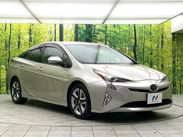大好評のボディコーティング「弾スプラッシュコート」もご納車までに施工可能。通常のガラスコートと異なる、耐久年数6年の無機質ガラスコーティングが、ボディをキレイな状態に保ってくれます。