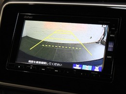 バックカメラが装備されており、後方の安全確認はもちろんのこと狭い場所での駐車や雨の日・夜間など視界の悪いコンディションでのストレスの軽減にもなります！