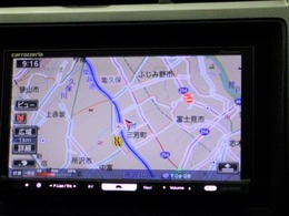 カロッツェナビナビ（AVIC-HRZ990）を装備しております！ブルートゥース・ミュージックサーバー・デジタルTV、DVD/CDプレーヤー・バックカメラ付きです。社外製品の為、保証対象外となります。
