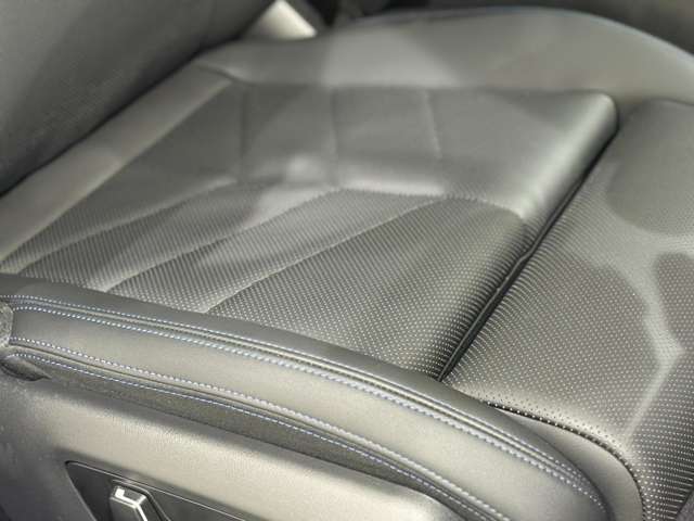 全ての　BMW　に全国のBMW正規ディーラーでご利用いただける保証をお付けしてご納車させていただいております（一部特殊車両を除く）。