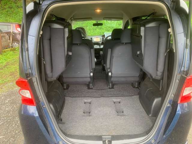 車両価格をなるべく安価でご提供できるような仕組みを整えております。詳細はスタッフまでお声がけください。