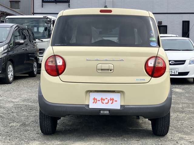 納車前には、点検整備実施、エンジンオイル、オイルエレメント、ブレーキオイル、ワイパーゴム、バッテリー、エンジンオイル添加剤、燃料添加剤、ラジエーター添加剤・ここまでが最低交換部品です。