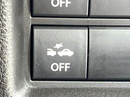 【スズキ　セーフティサポート】走行中に前方の車両等を認識し、衝突しそうな時は警報とブレーキで衝突回避と被害軽減をアシスト。より安全にドライブをお楽しみいただけます。