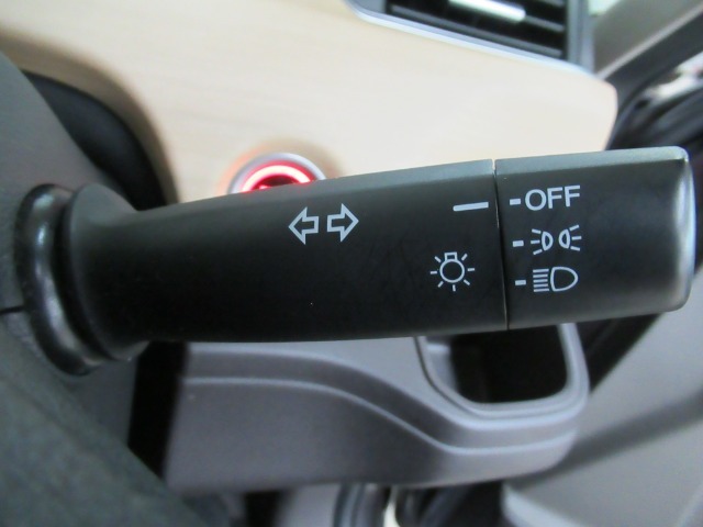 点検整備費用が本体価格に含まれております。　納車前に当社工場にて点検・車検整備を実施してお引き渡し致します。