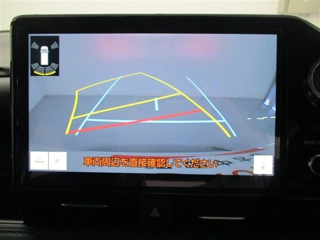 バックガイドモニターで、後方を確認しながら安心して駐車することができます。運転初心者も熟練者も必須の機能ですよ！