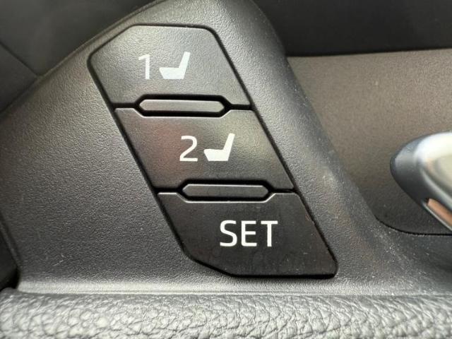 こちらのお車はいかがでしょうか？少しでも気になっていただけましたら是非お問い合わせください！さらにお車の詳細をお送りいたします！